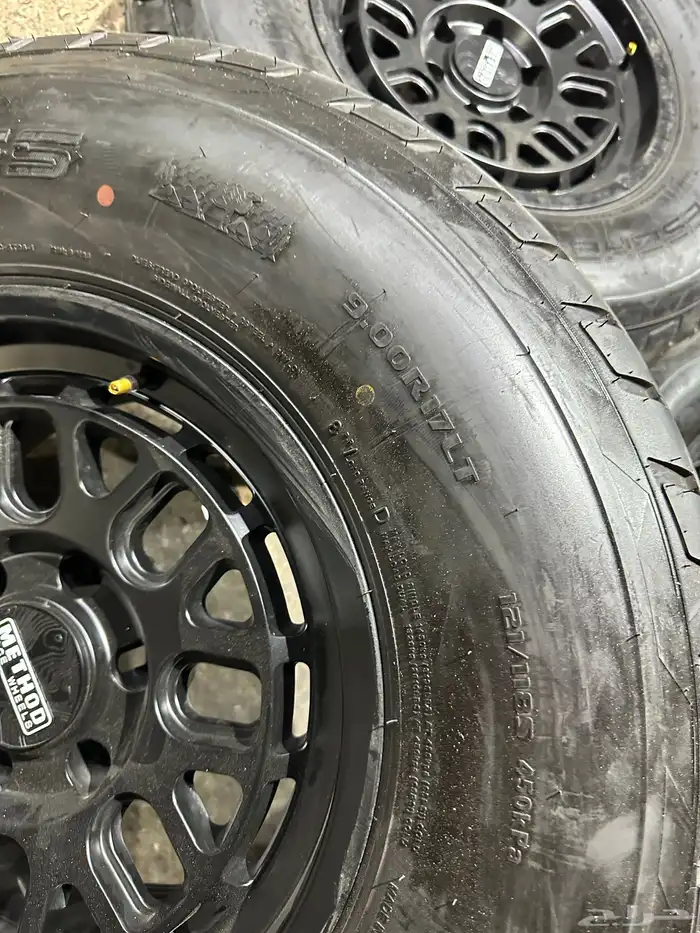 جنوط ميثود 6 مسمار مع كفرات شاهين تيلندي مقاس 17 14