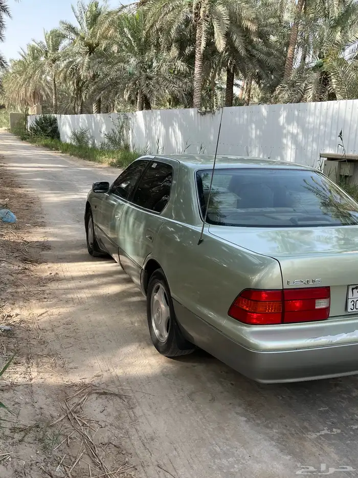 للبيع  لكزاس 400 LS 4