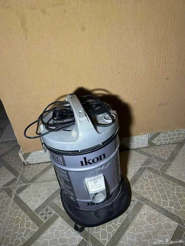 مكنسة كهربائية 0