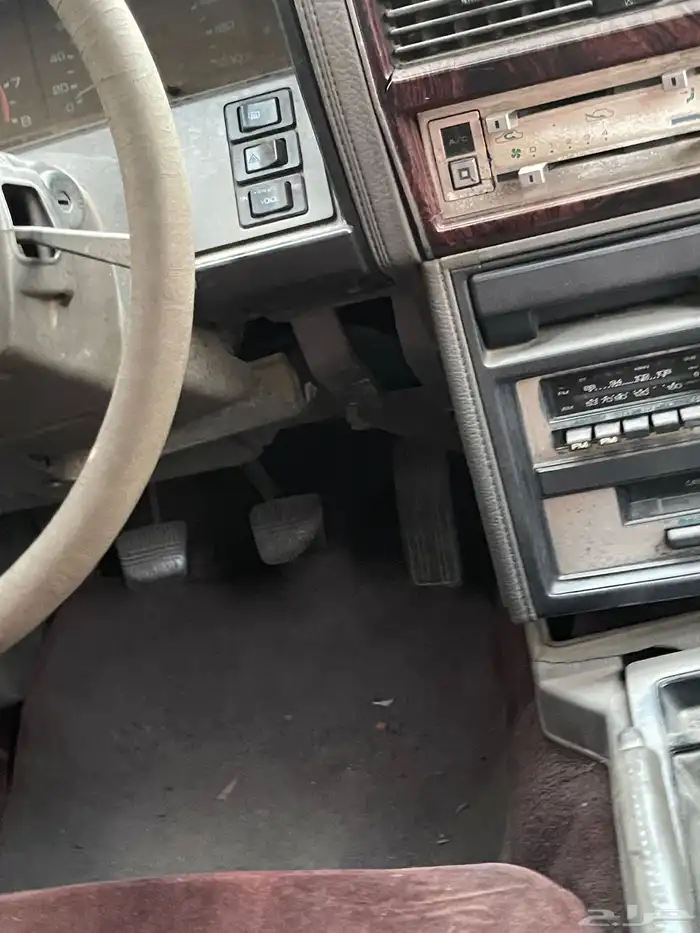 نيسان لوريل 1985 200L تشليح قطع 11