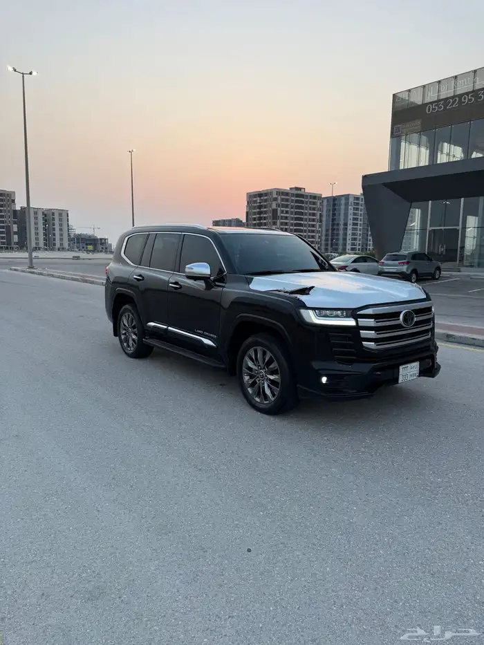 فكسار فل كامل اسود داخليه احمر 3