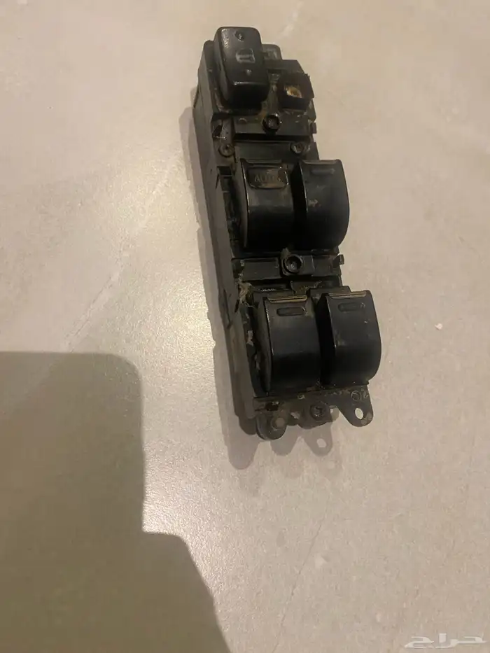 مجموعة ازرار القزاز لاندكروزر 90 إلى 97 0