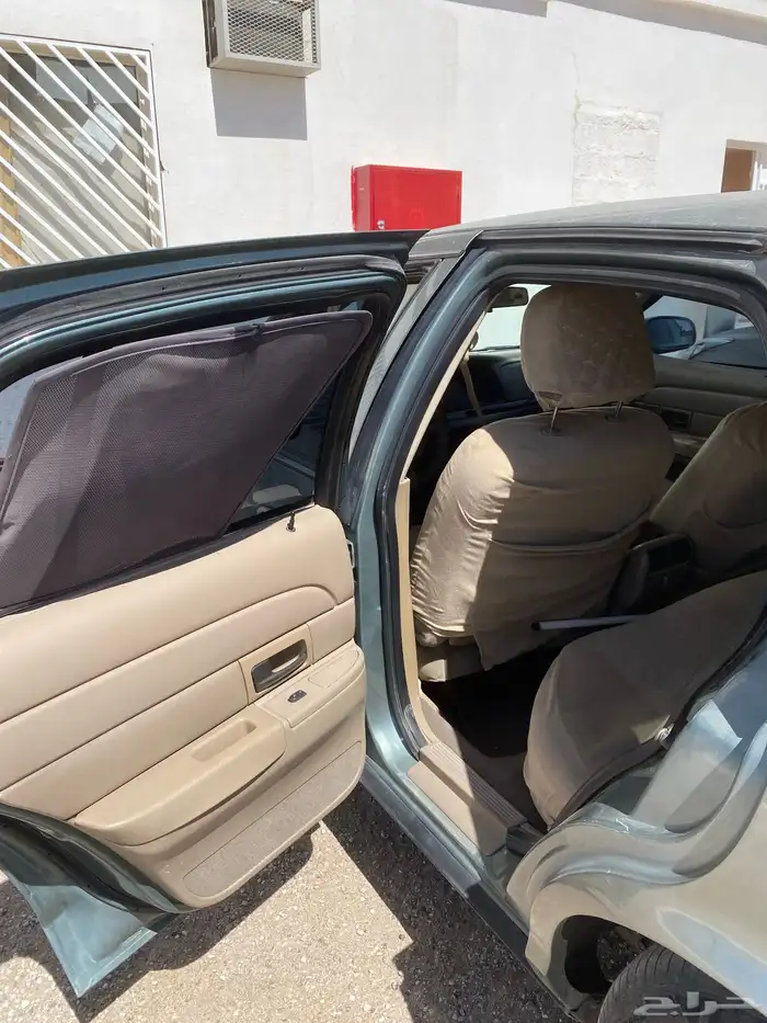 فورد 2005 للبيع بسعر خيالي 10