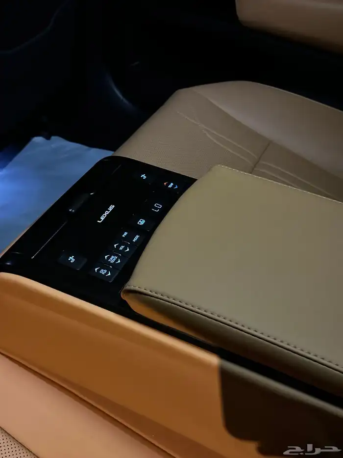 لكزس ES350 2023 13