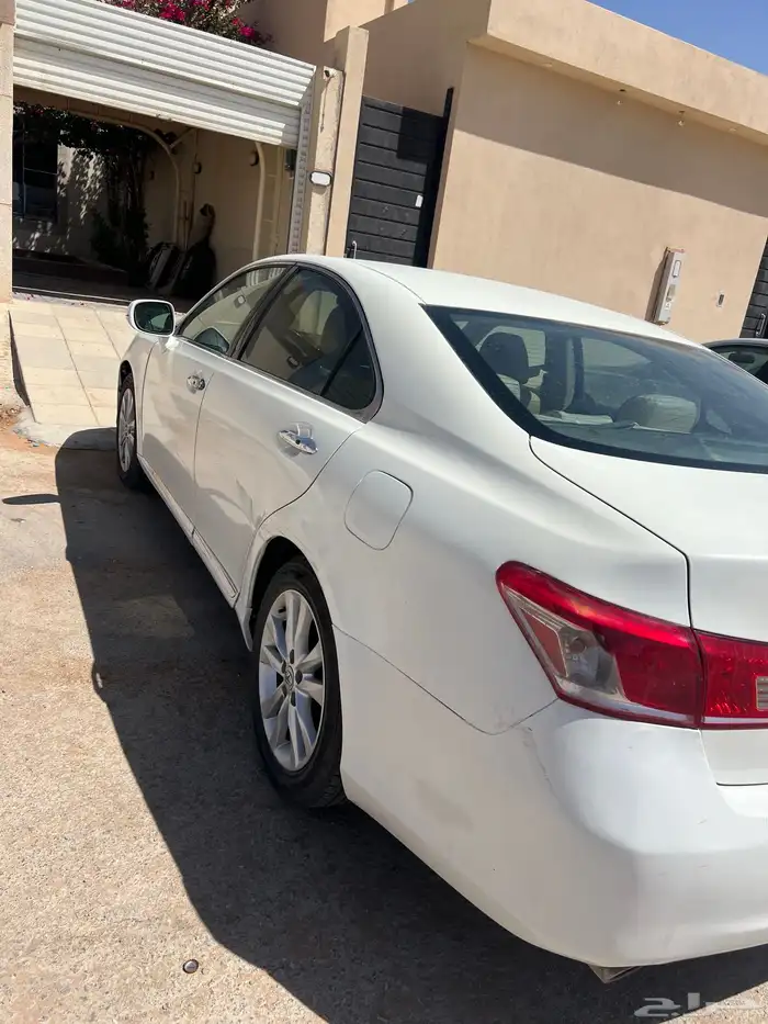 لكزز ES350 موديل 2011 4