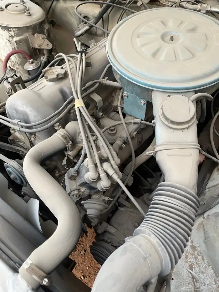 نيسان لوريل 1985 200L تشليح قطع 51