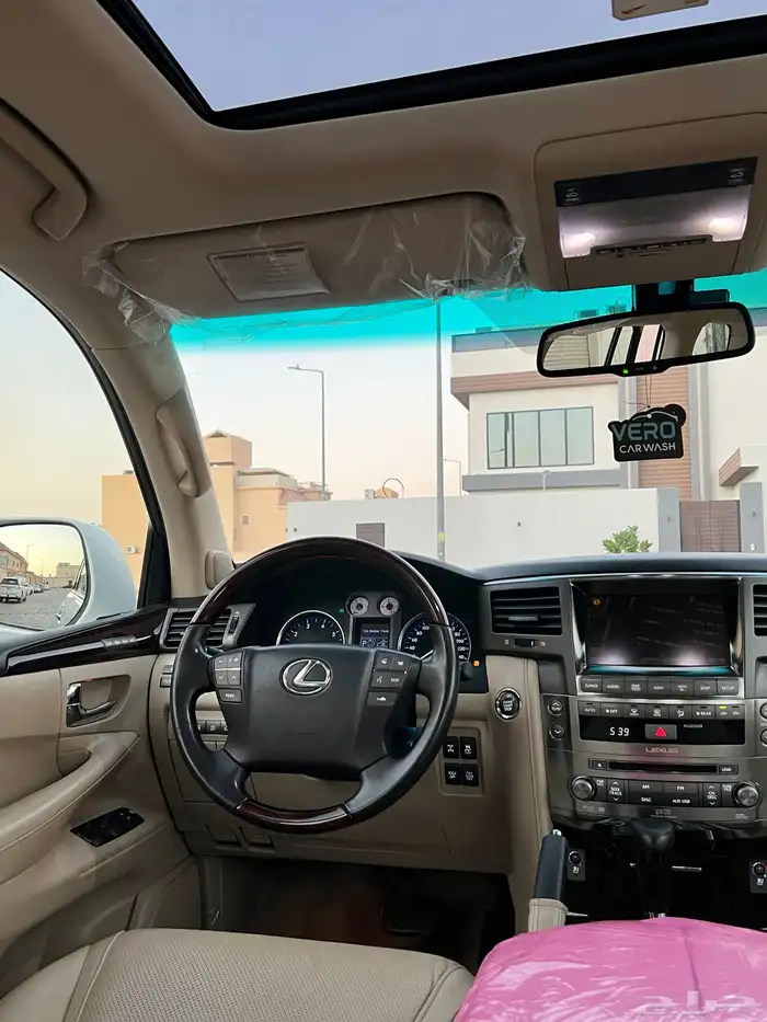 لكزس LX 570 - 2011 فل - وكالة 30