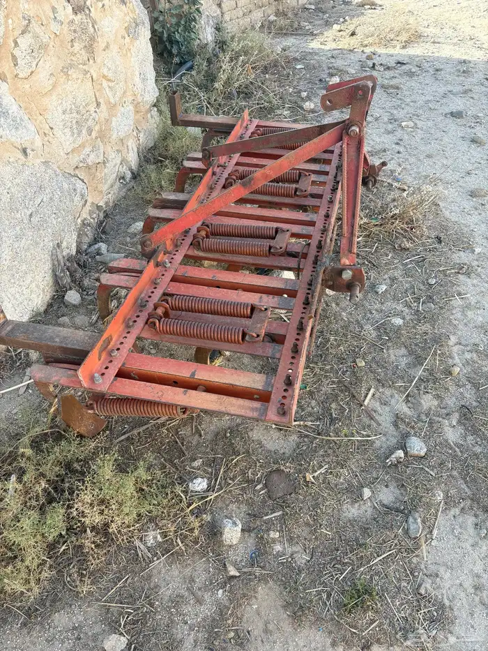 مشط حراثة 9 اسنان 1