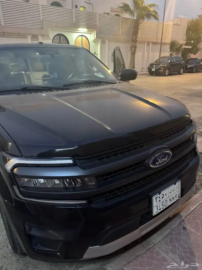 فورد اكسبيديشن 2024 XLT ممشي 20 000 3