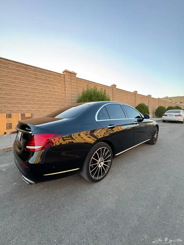 للبيع مرسيدس E300 موديل 2019 7