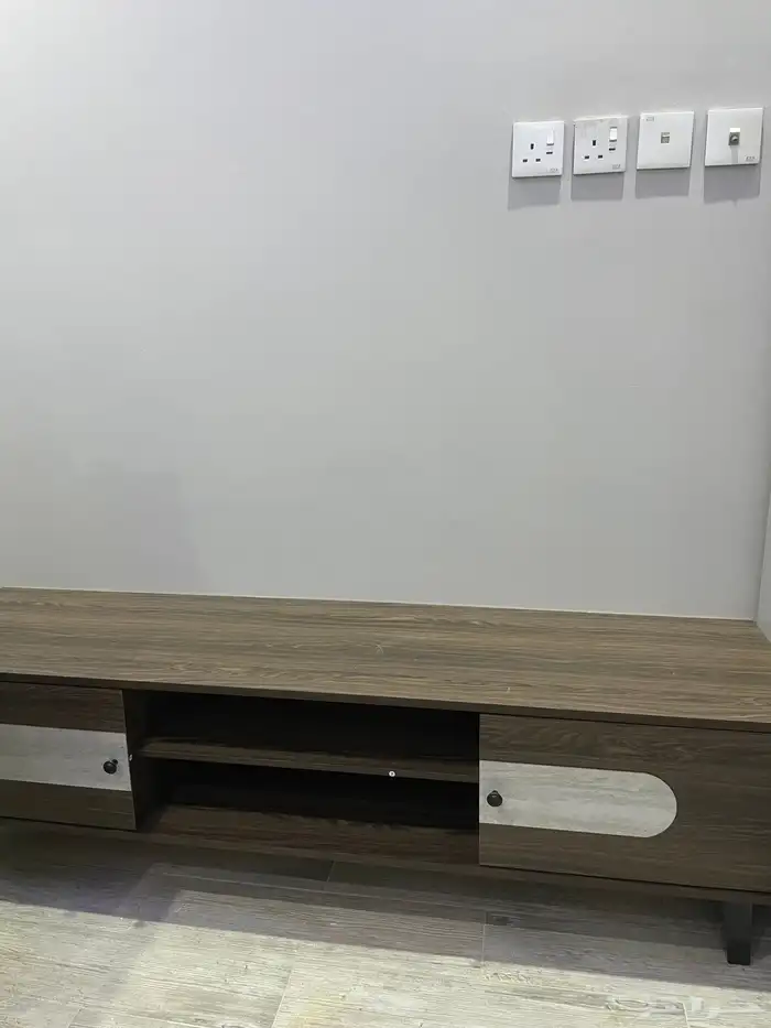 طاولة تلفزيون جديدة 3