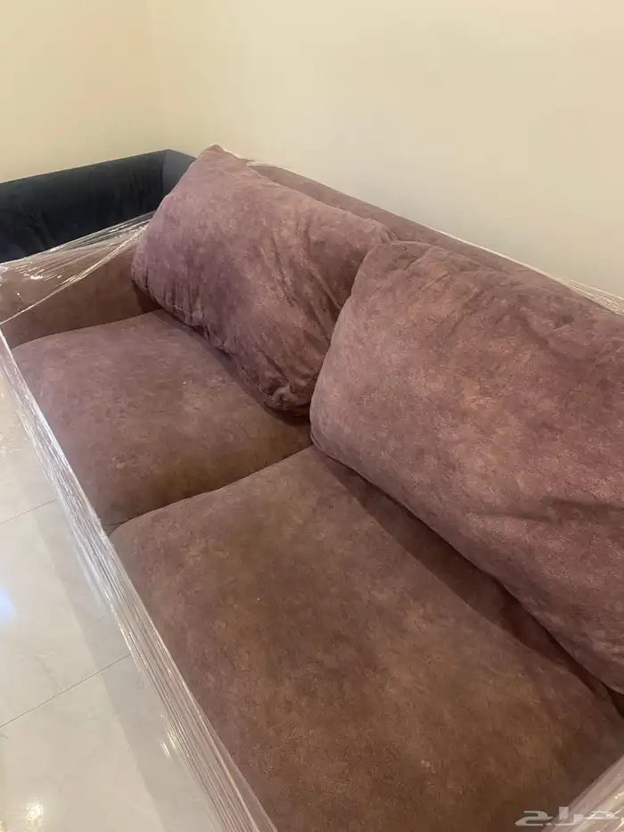كنب مستخدم بحالة جيده للبيع بالدمام 2