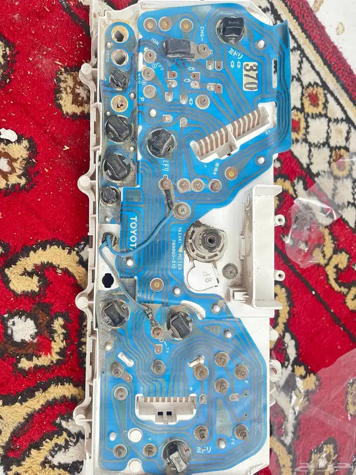 قطع غيار حيب تويوتاء. وجيب نيسان 4