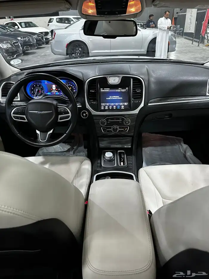 كرايزلر C300 فضي 2021 عداد 31 لدى معرض(عبيد الرشيدي) 33