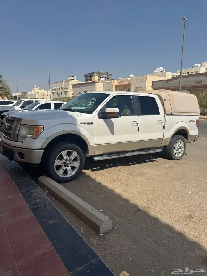 فورد اف 150 نظيف مجهز للرحلات 0