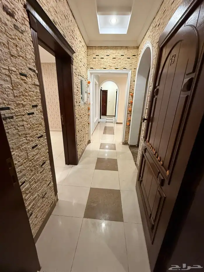 شقه فاخره للبيع 3