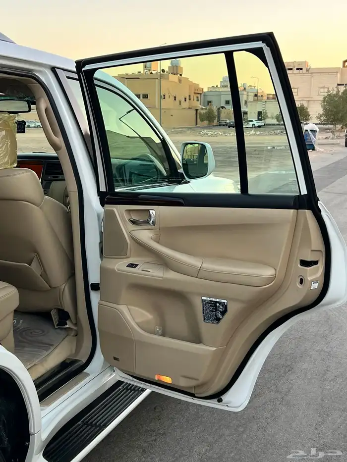 لكزس LX 570 - 2011 فل - وكالة 24