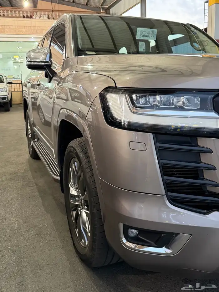 لاندكروزر VXR 2022 ديزل 7