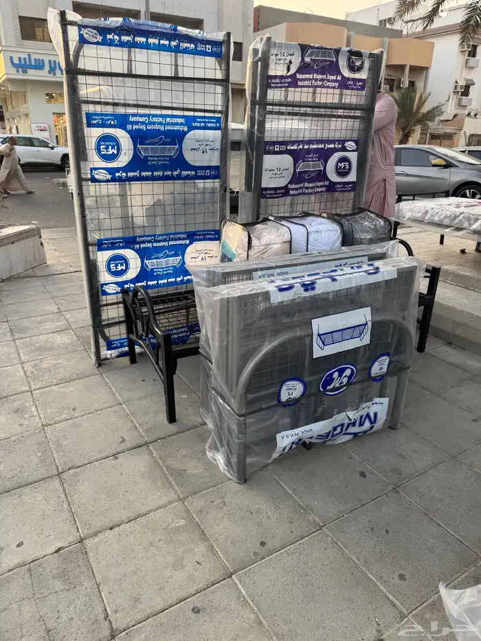 غرفة نوم كاملة  أثاث منزلي  سرير ودولاب وبطانيات 2