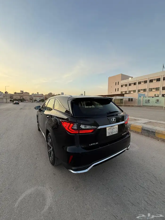 للبيع   Lexus RX350L موديل 2018   البيع من المالك مباشر 2