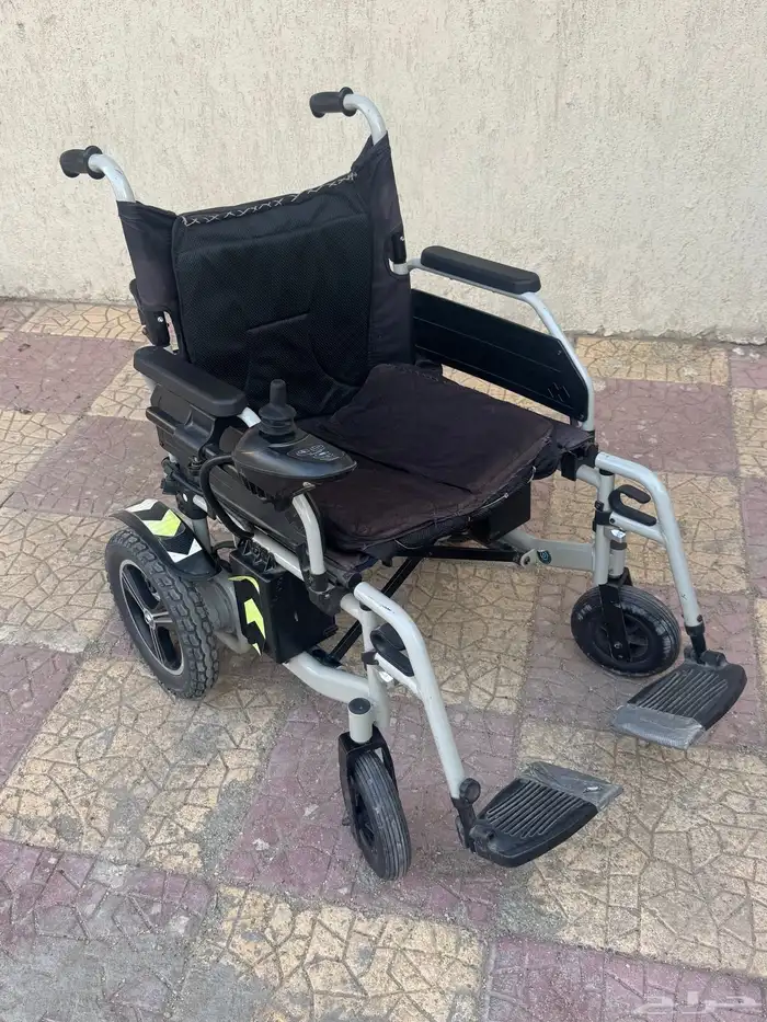 عربيه كهربائيه 4