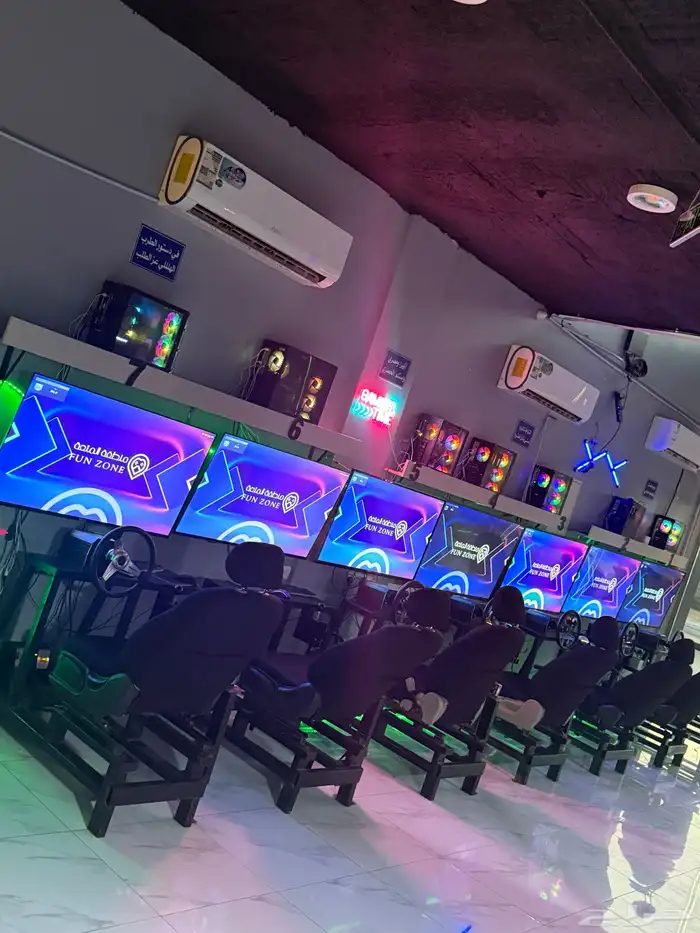 للبيع أو التقبيل محل العاب 1