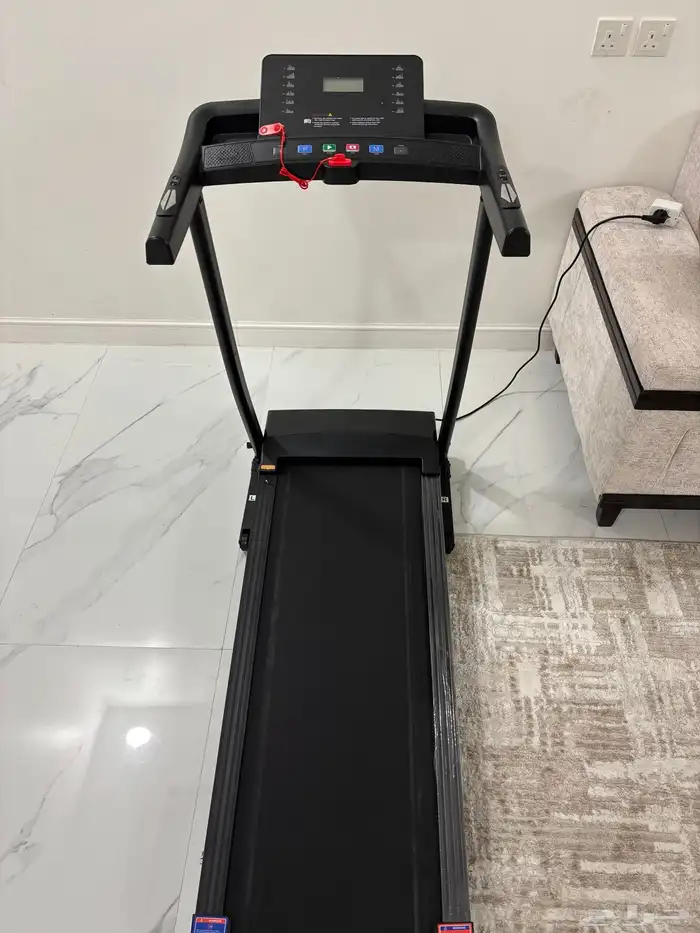 للبيع جهاز جري رياضي جديد مدة الاستخدام اسبوع فقط 0