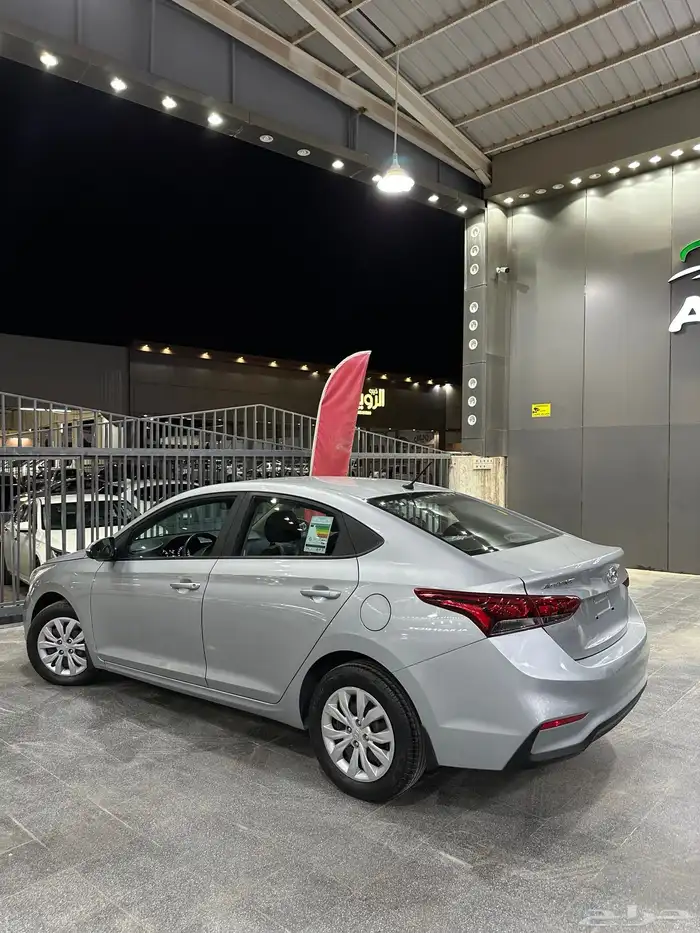 اكسنت 2020 فضي 1.6 لدى معرض(عبيد الرشيدي) 4