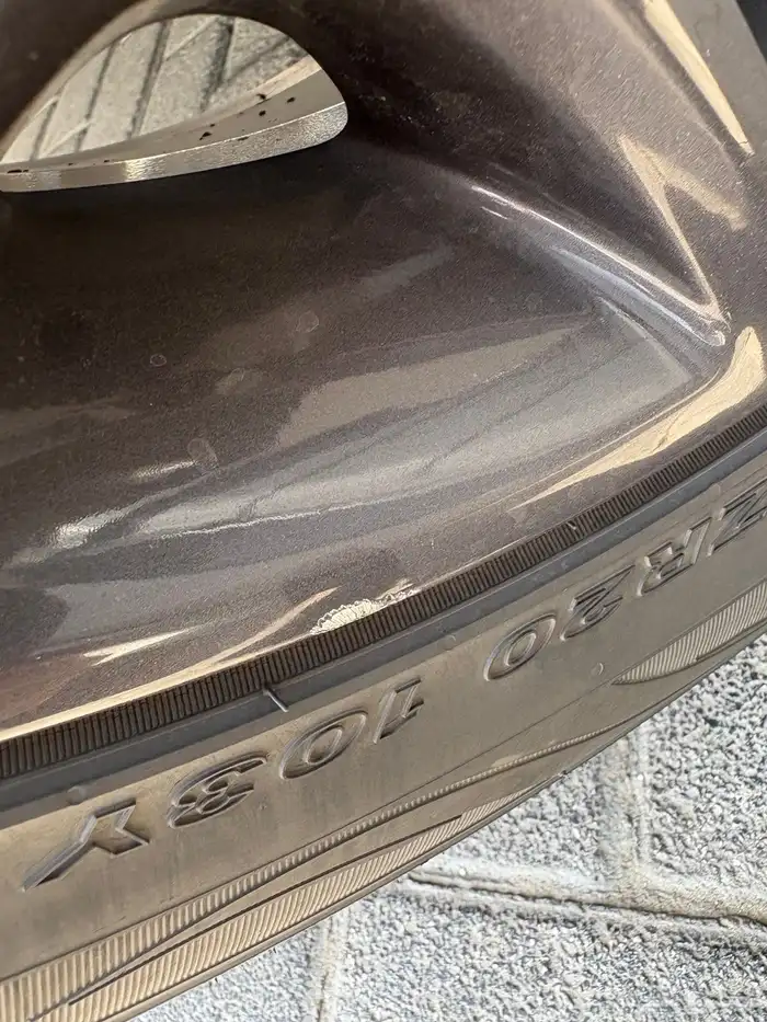 للتنازل بدون مقابل كرايسلر S300 2022 5