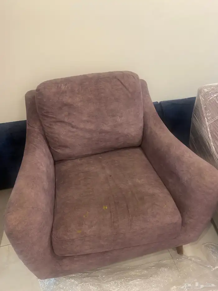 كنب مستخدم بحالة جيده للبيع بالدمام 0