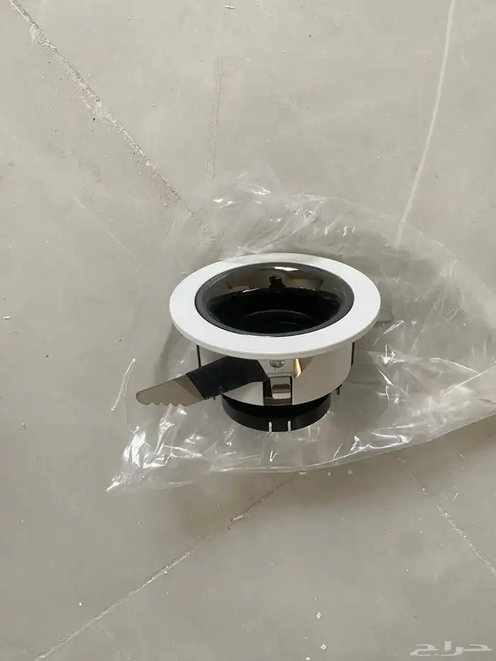 فريم سبوت لايت مانع توهج المنيوم من مشكاتي العدد 49 فريم 1