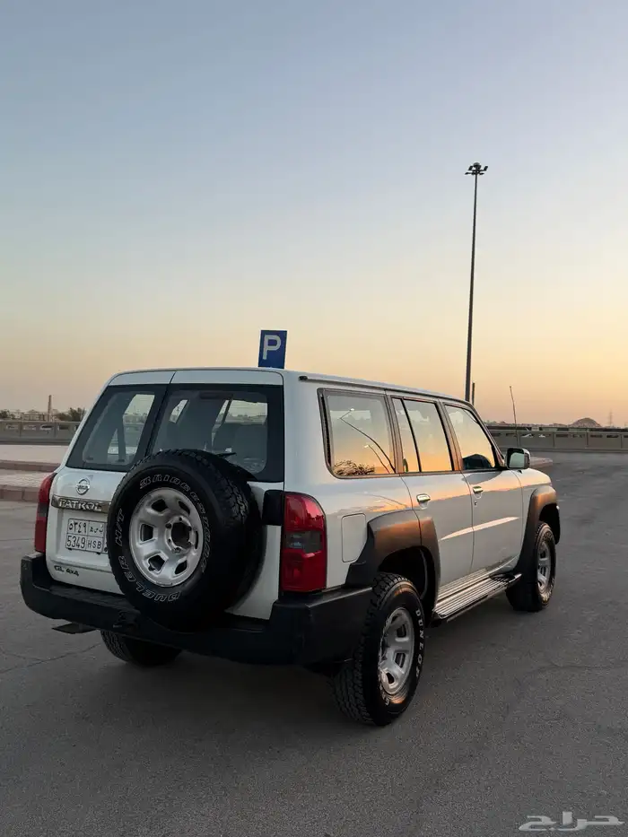 نيسان باترول 2011 2