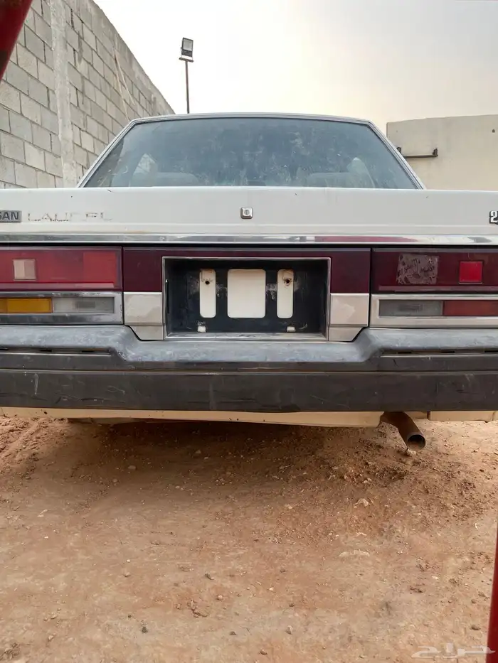 نيسان لوريل 1985 200L تشليح قطع 28