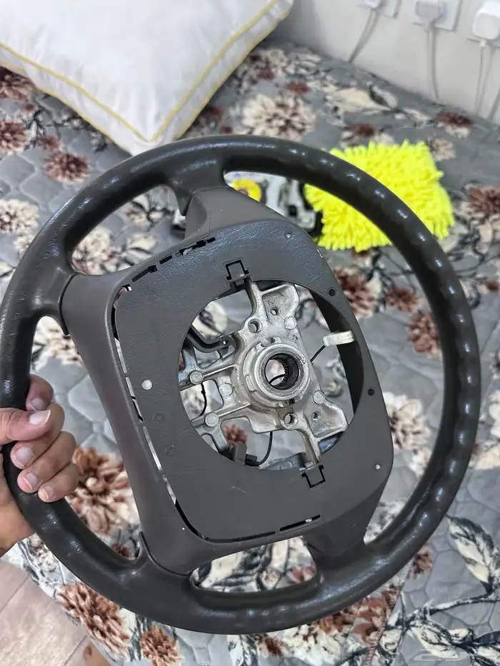 طارة كامري من 2006 ونازل بعروقها 1