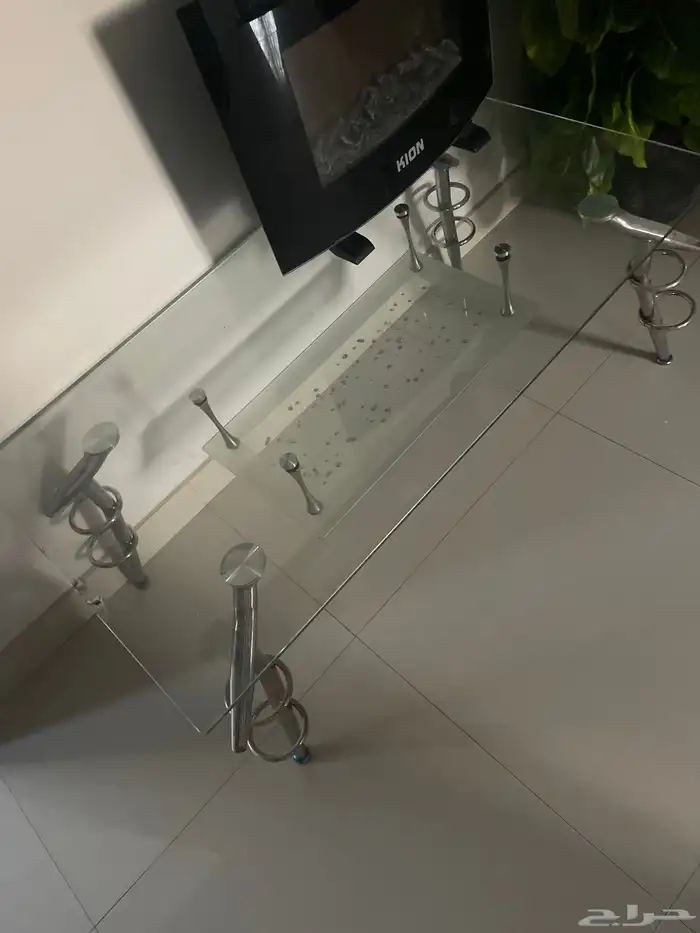 طاوله خدمه وكراسي 3