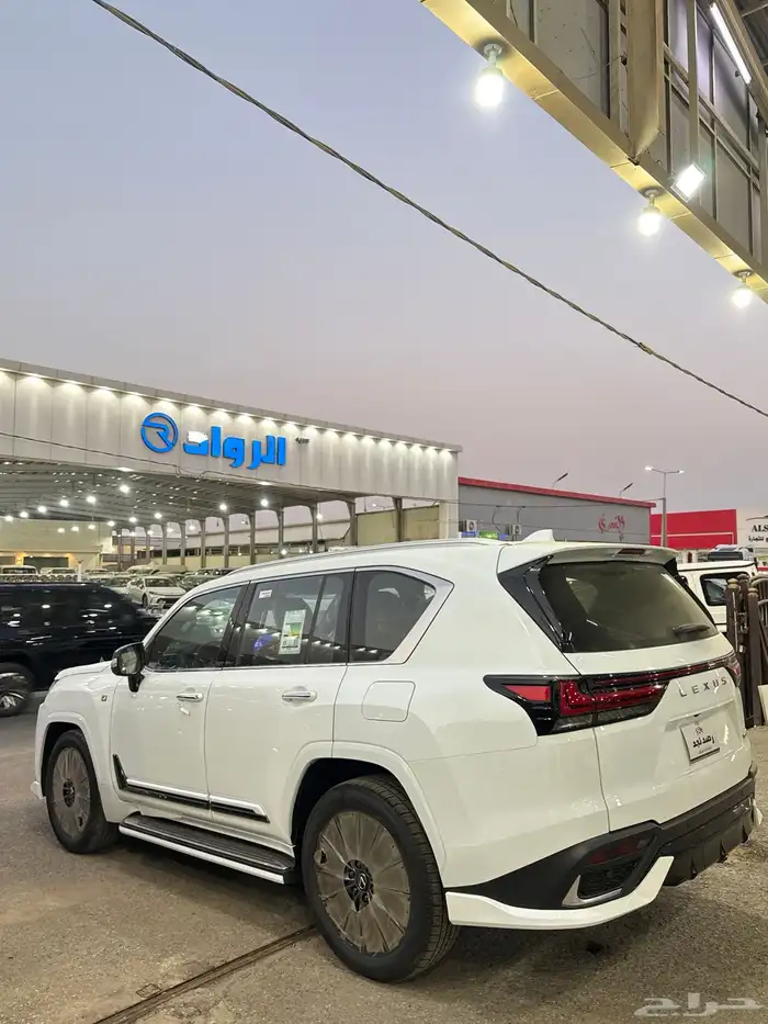 لكزس 2025 LX600 اف سبورت عداد جديد سعودي 7