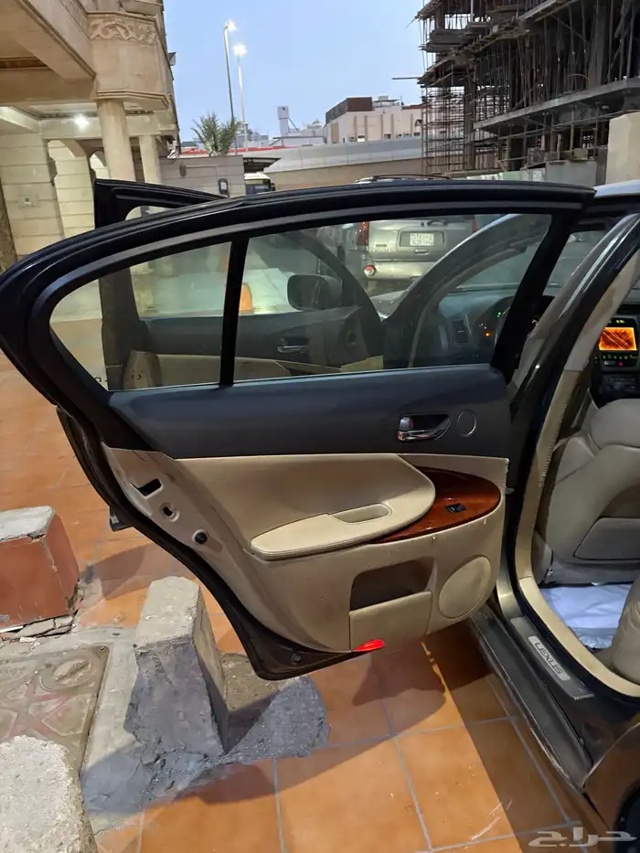 لكزس GS 300 2006 9