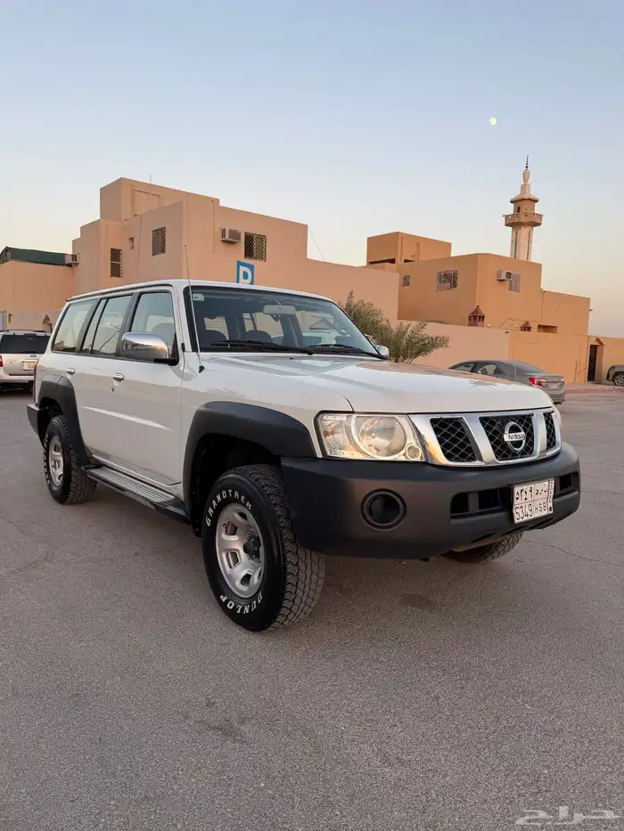 نيسان باترول 2011 0