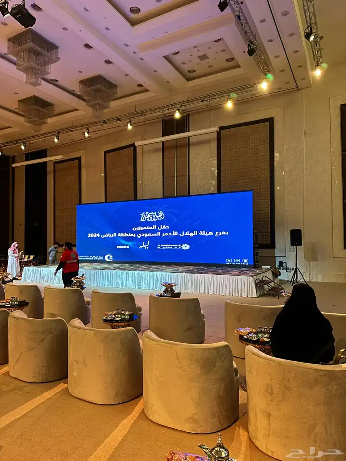 تجهيز حفلات تاجير اضاءه خارجيه وداخليه افتتاح محلات تجاريه 24