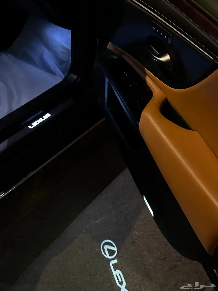 لكزس ES350 2023 17