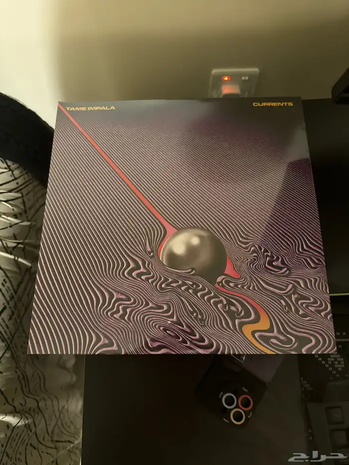 البوم Currents - tame impala اسطوانة موسيقية 0