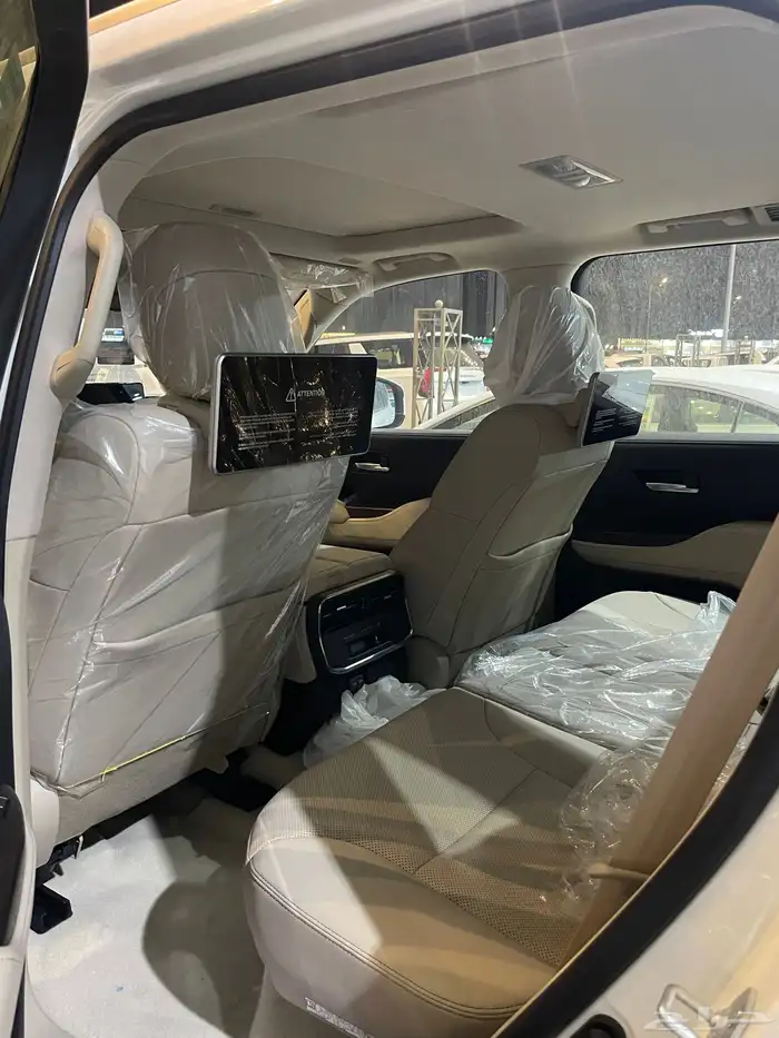 لاندكروزر جكسار GXR L4 2025 5