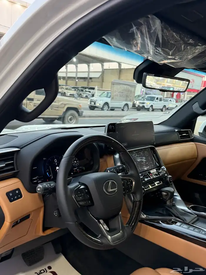 لكزس 2025 LX600 BB عداد 5300 كيلو سعودي فل 11