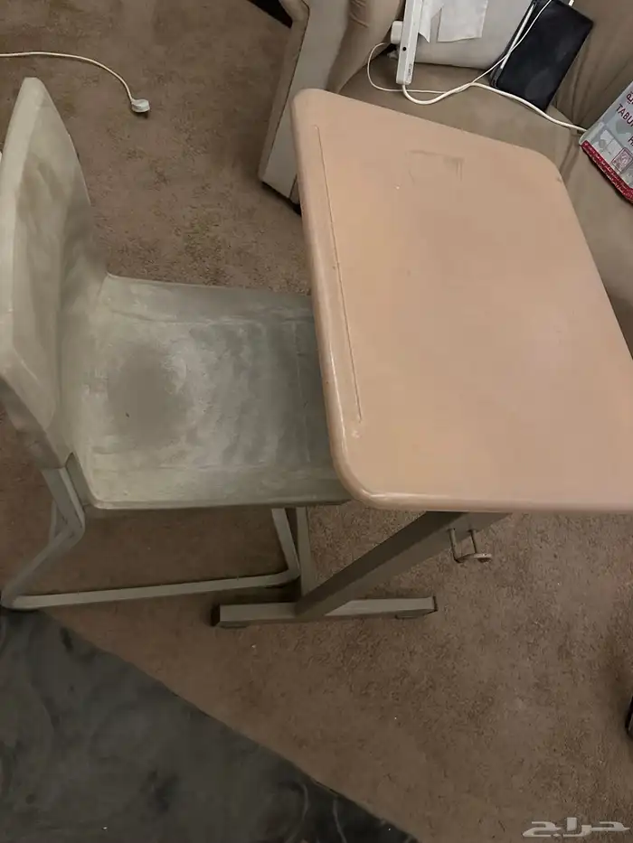 طاولة دارسه 1