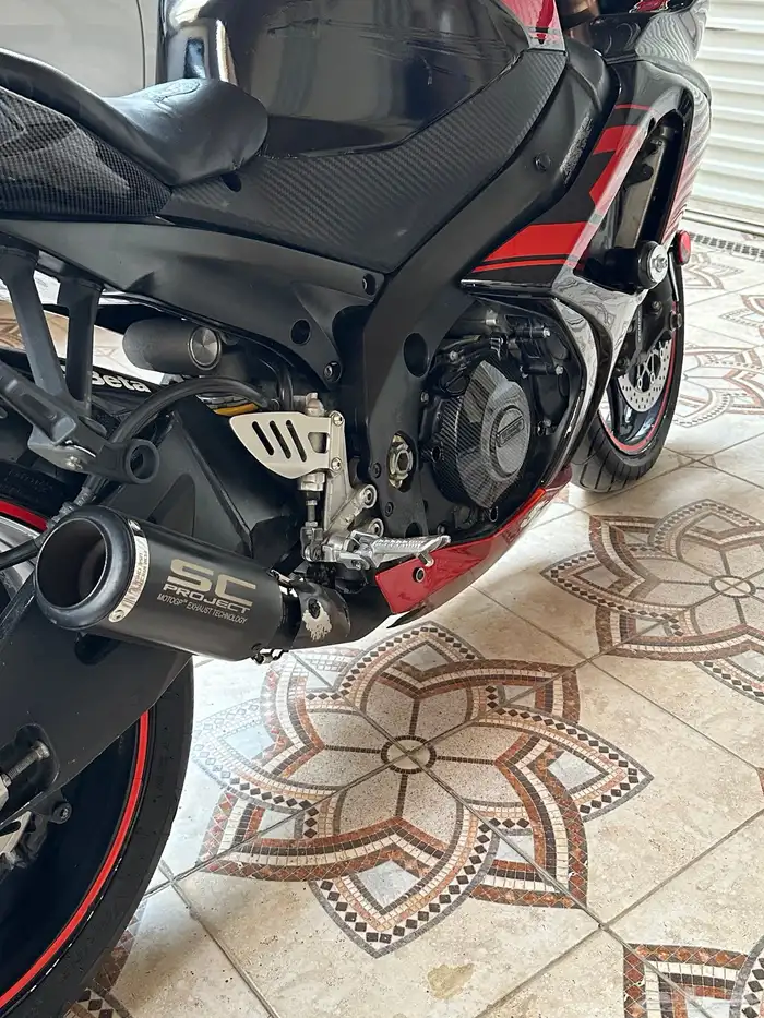 دباب سزوكي 1000 4