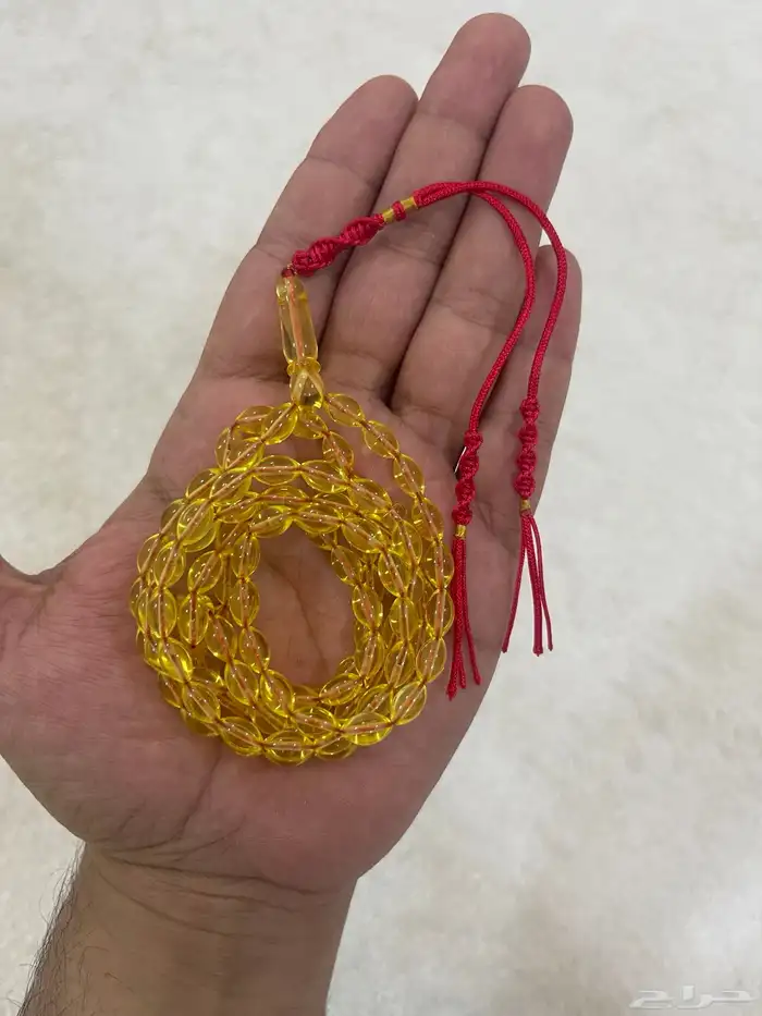 مسباح كهرمان طبيعي زيتوني ناعم 1