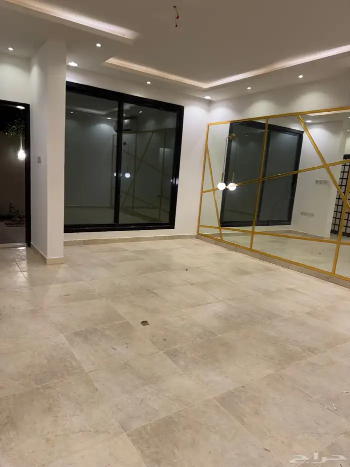 للإيجار فيلا 225 متر جنوب انس بن مالك 11