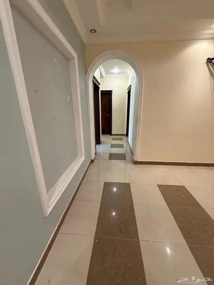 شقه فاخره للبيع 8