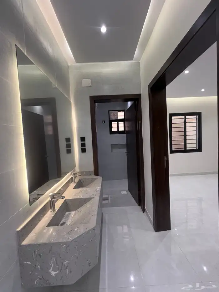 ارواف ارضي وعلويه للبيع خميس مشيط امتلك عقارك منعا بساطه 3