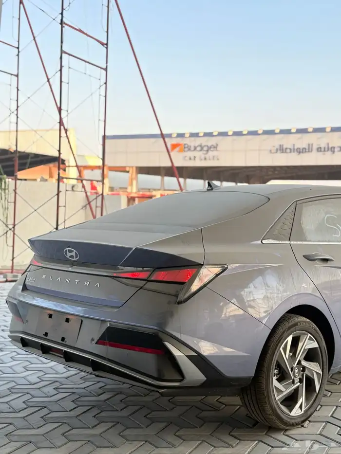 للبيع هونداي الانترا ( اصفار ) 2025 1